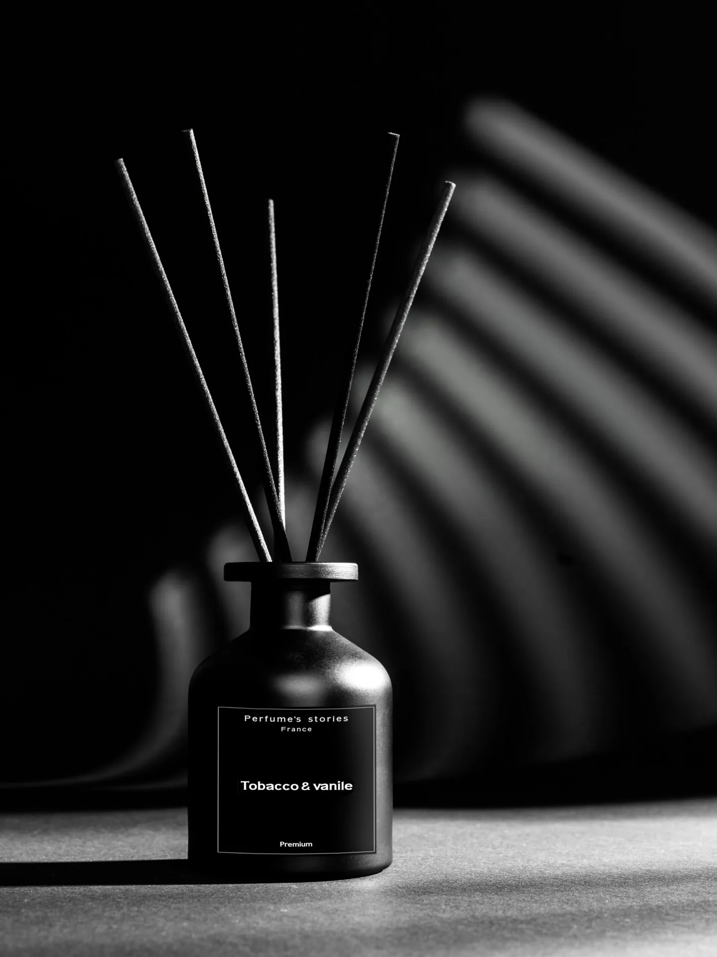 Аромадиффузор "Tobacco & vanile", 100 ml